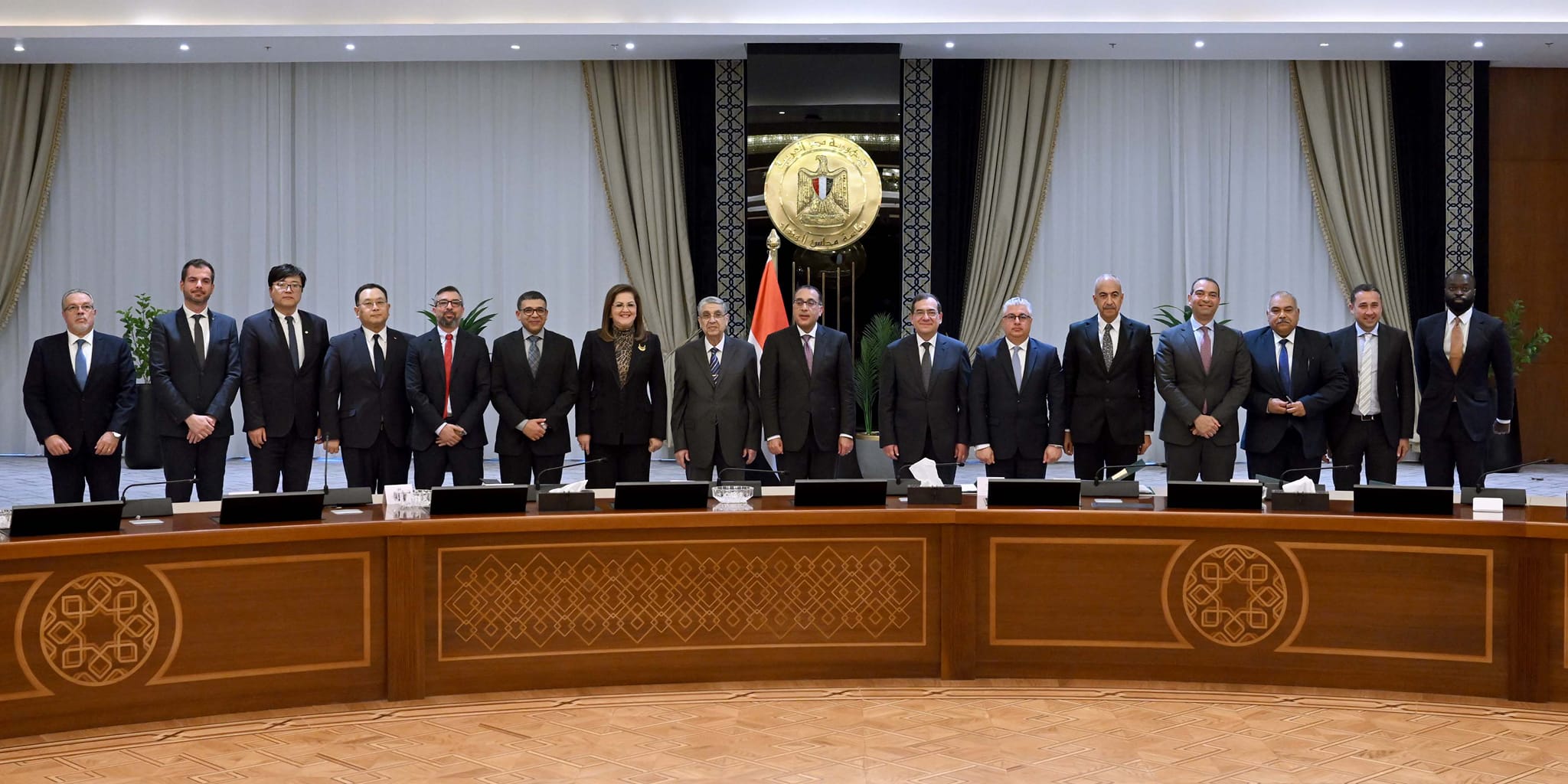 توقيع اتفاقيات لتنفيذ مشروعات بمجالى الهيدروجين الأخضر والطاقة المتجددة
