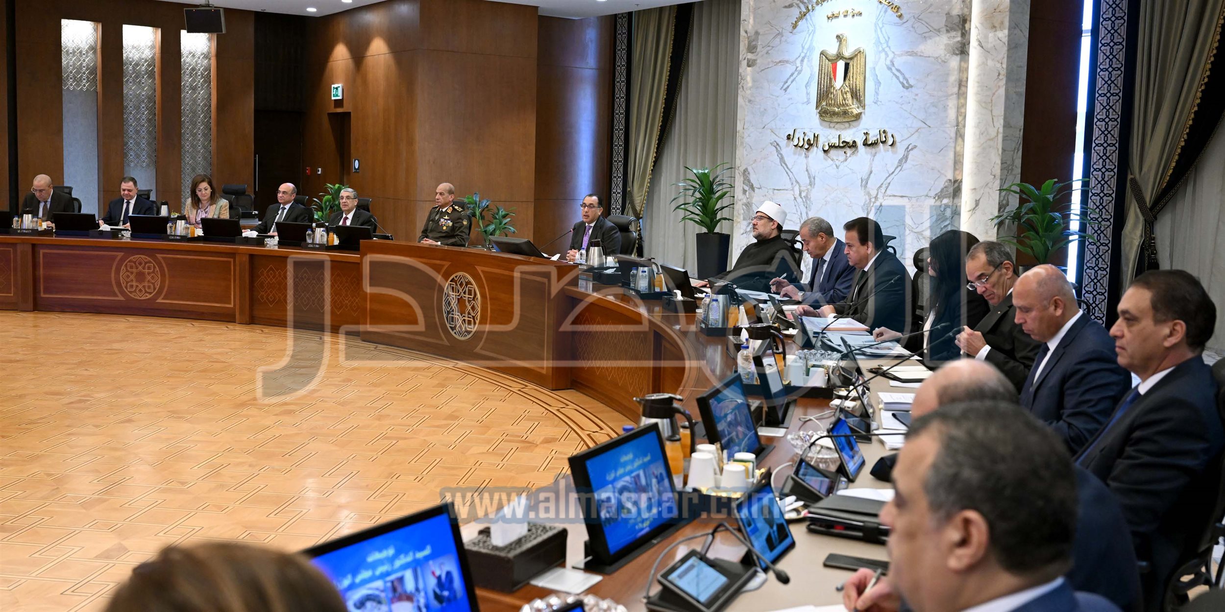 مجلس الوزراء يبدأ اجتماعه الأسبوعي بالعاصمة الإدارية الجديدة