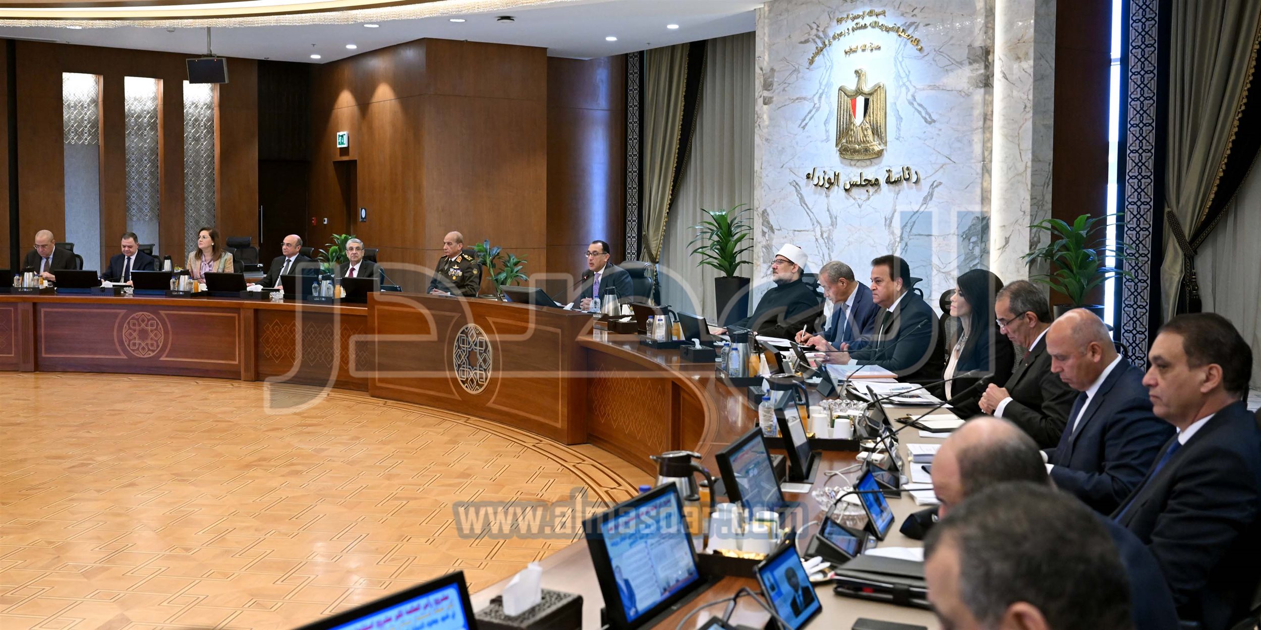 مجلس الوزراء يبدأ اجتماعه الأسبوعي بالعاصمة الإدارية الجديدة