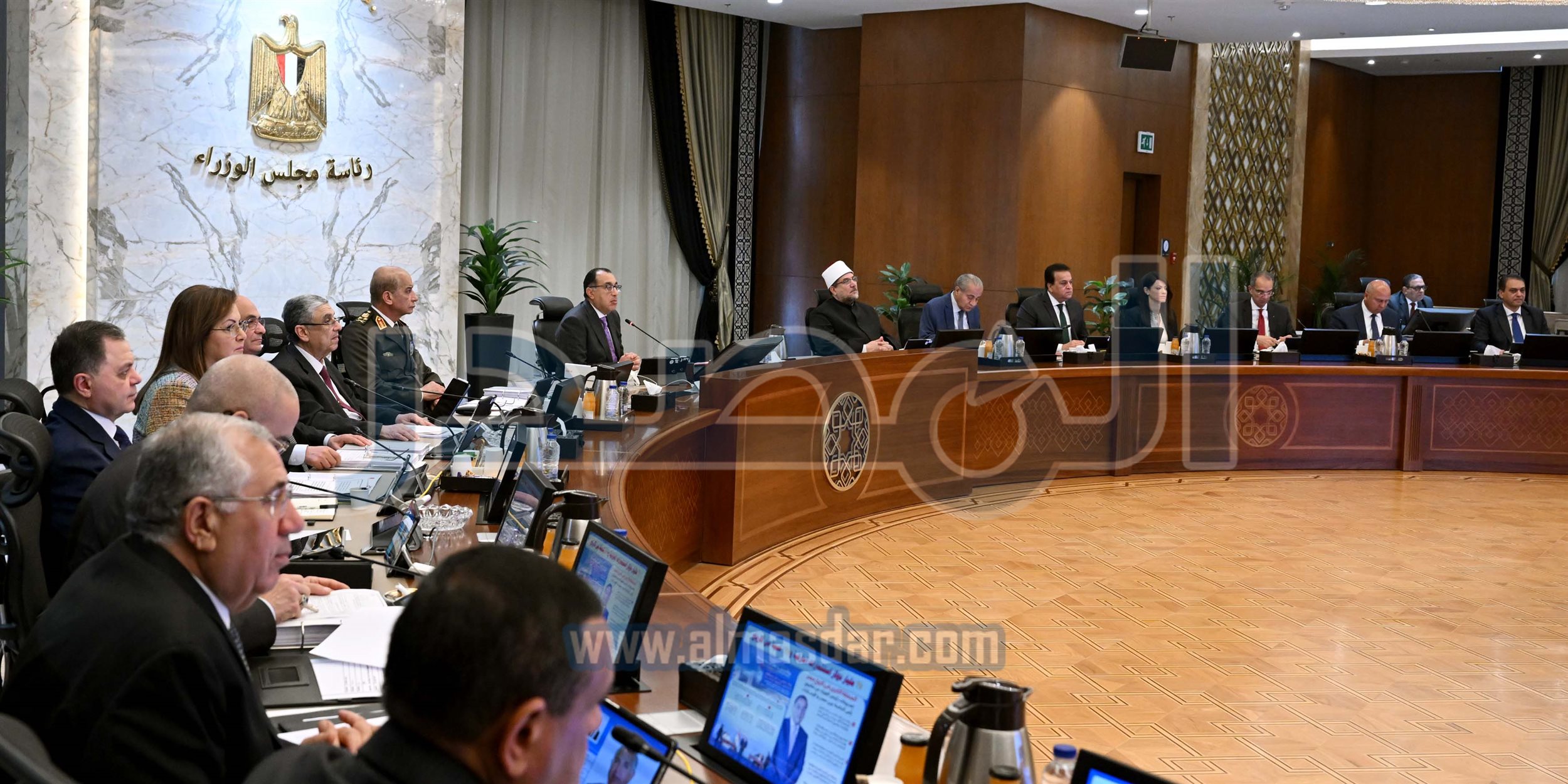 مجلس الوزراء يبدأ اجتماعه الأسبوعي بالعاصمة الإدارية الجديدة