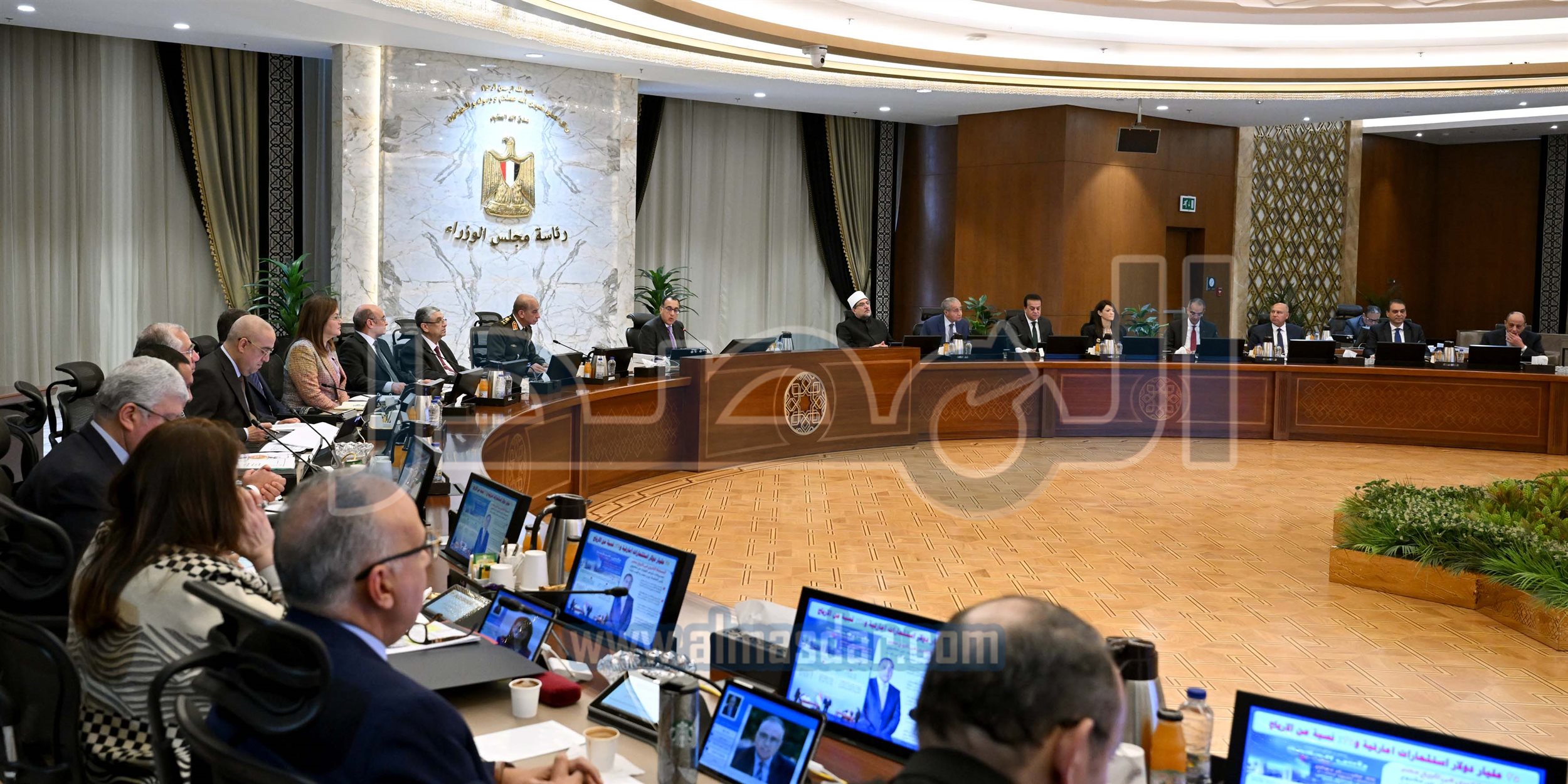 مجلس الوزراء يبدأ اجتماعه الأسبوعي بالعاصمة الإدارية الجديدة