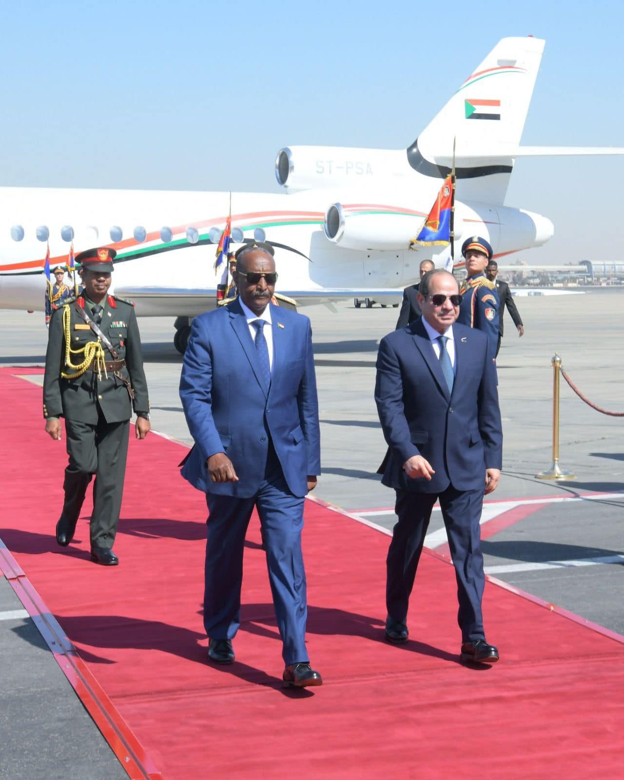الرئيس السيسي يستقبل رئيس مجلس السيادة السوداني