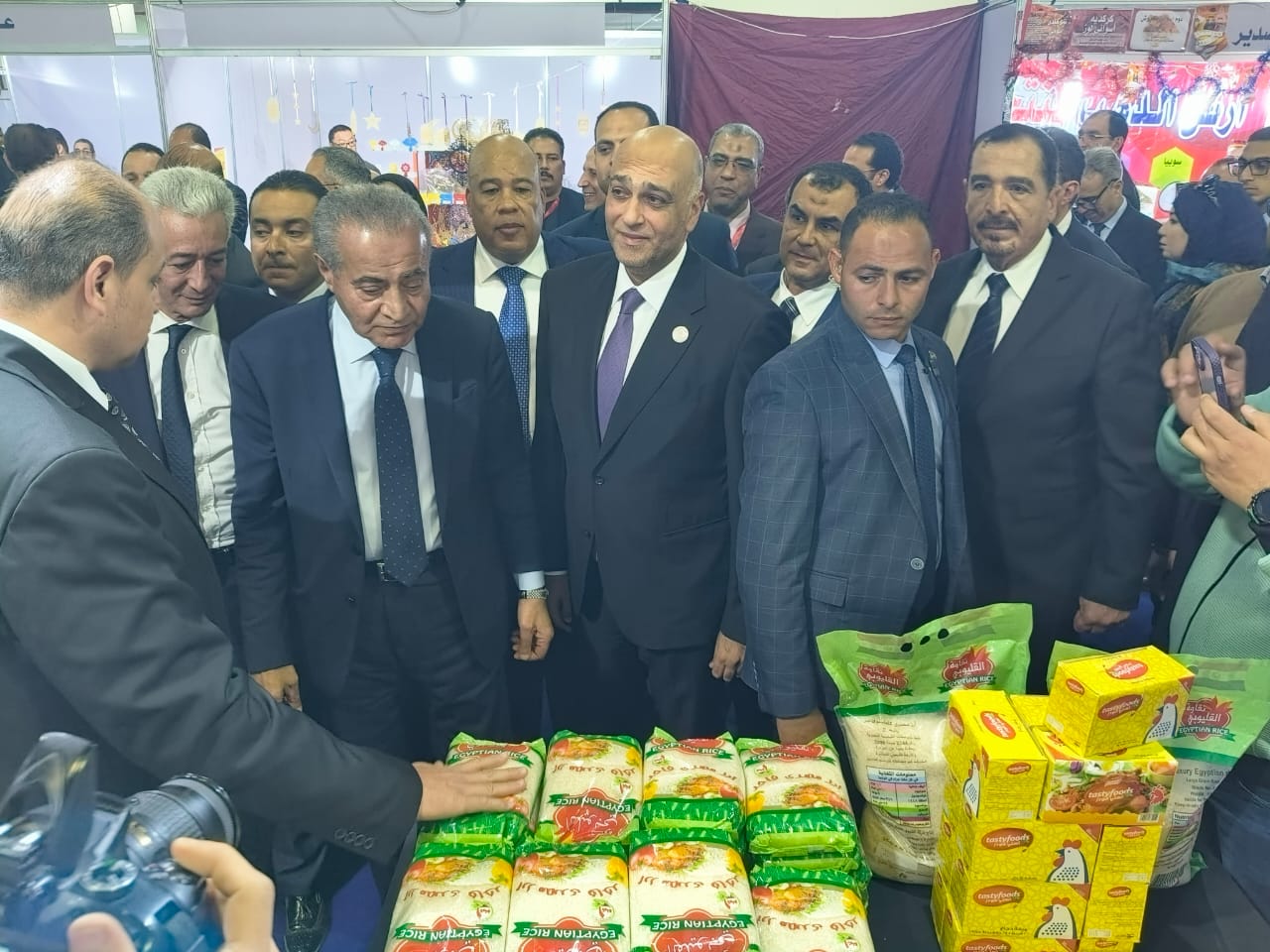 شباب جهاز تنمية المشروعات يشاركون في معرض 
