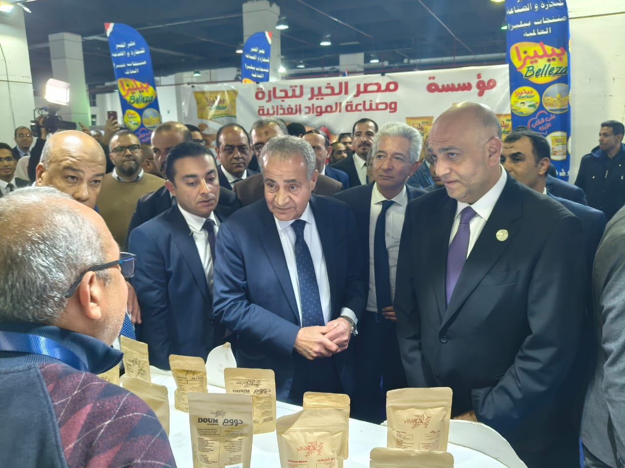 شباب جهاز تنمية المشروعات يشاركون في معرض 