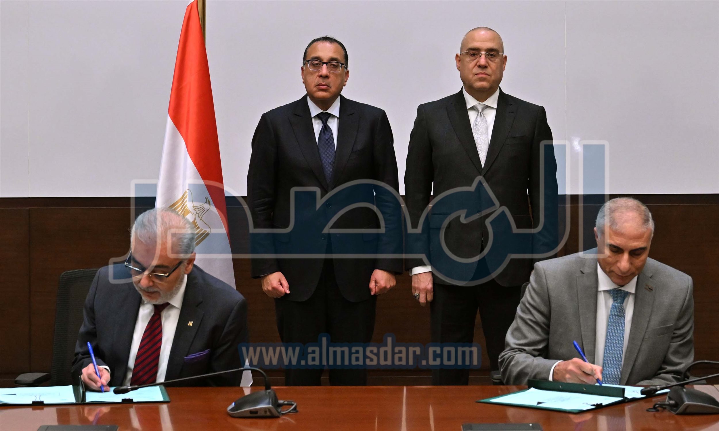 مدبولي يشهد مراسم توقيع عقد أرض مشروع طبى تعليمى عمرانى