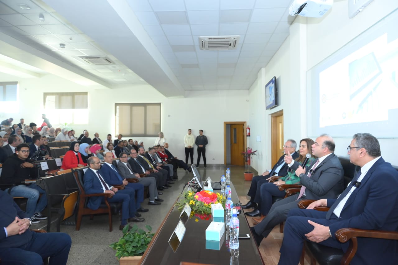 الرقابة المالية تعقد لقاء مع أعضاء هيئة تدريس بجامعة حورس