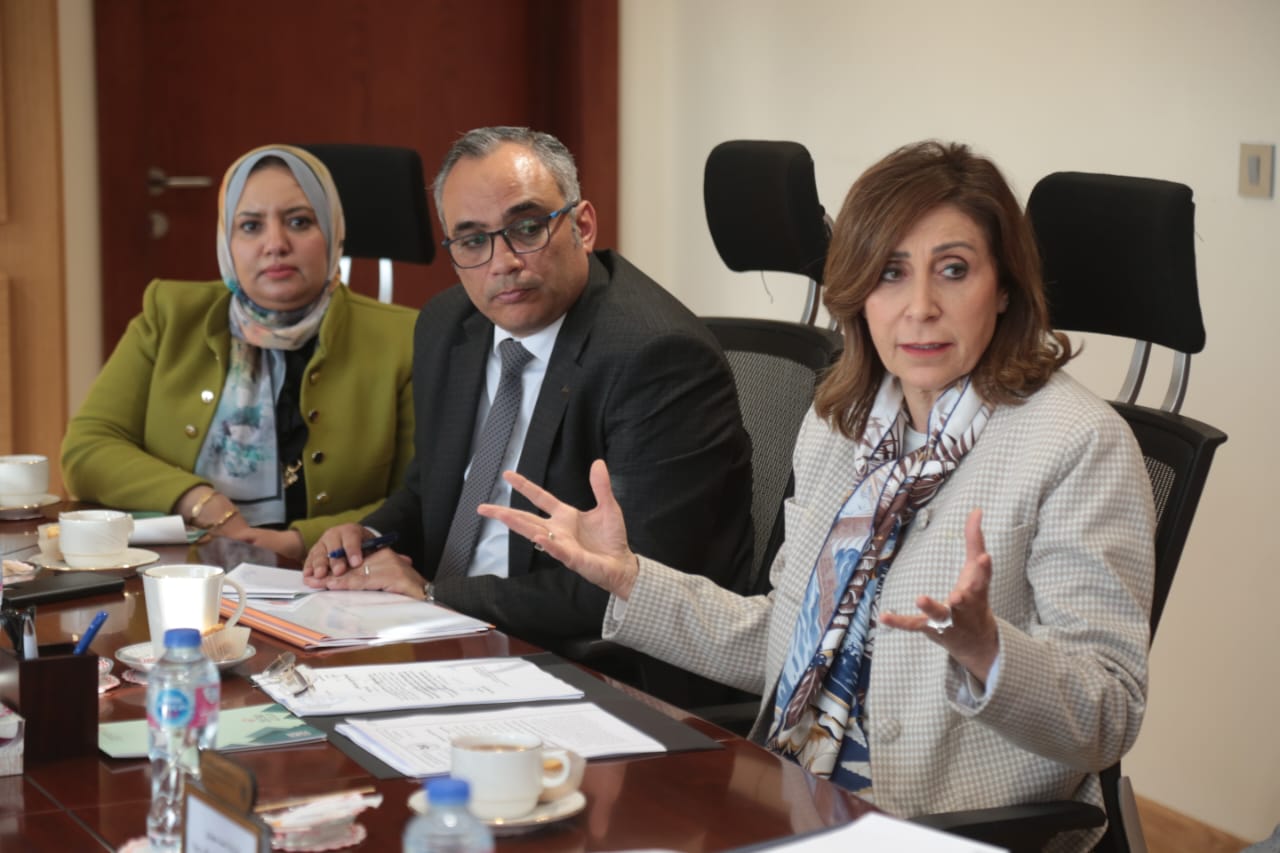 وزيرة التخطيط في اجتماع مع وزيرة الثقافة
