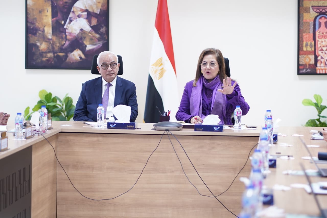 وزيرا التخطيط والتربية والتعليم يناقشان ملامح الخطة الاستثمارية للوزارة للعام المالي 24/2025