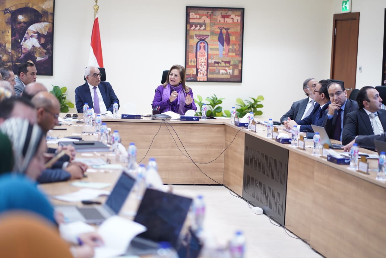 وزيرا التخطيط والتربية والتعليم يناقشان ملامح الخطة الاستثمارية للوزارة للعام المالي 24/2025