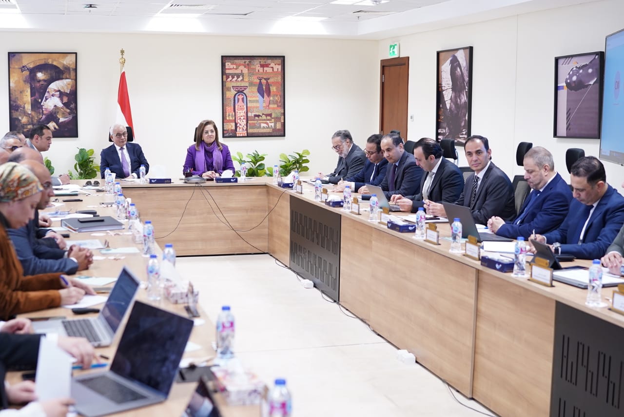 وزيرا التخطيط والتربية والتعليم يناقشان ملامح الخطة الاستثمارية للوزارة للعام المالي 24/2025