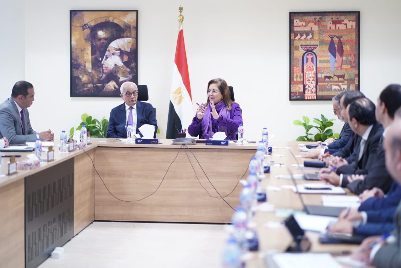 وزيرا التخطيط والتربية والتعليم يناقشان ملامح الخطة الاستثمارية للوزارة للعام المالي 24/2025