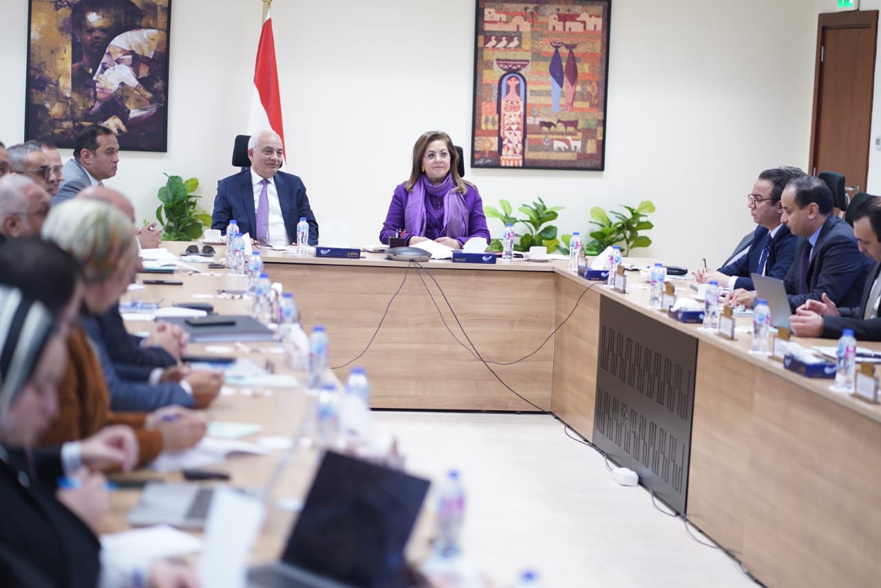 وزيرا التخطيط والتربية والتعليم يناقشان ملامح الخطة الاستثمارية للوزارة للعام المالي 24/2025