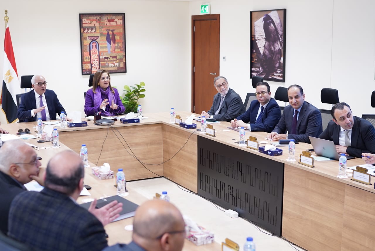 وزيرا التخطيط والتربية والتعليم يناقشان ملامح الخطة الاستثمارية للوزارة للعام المالي 24/2025