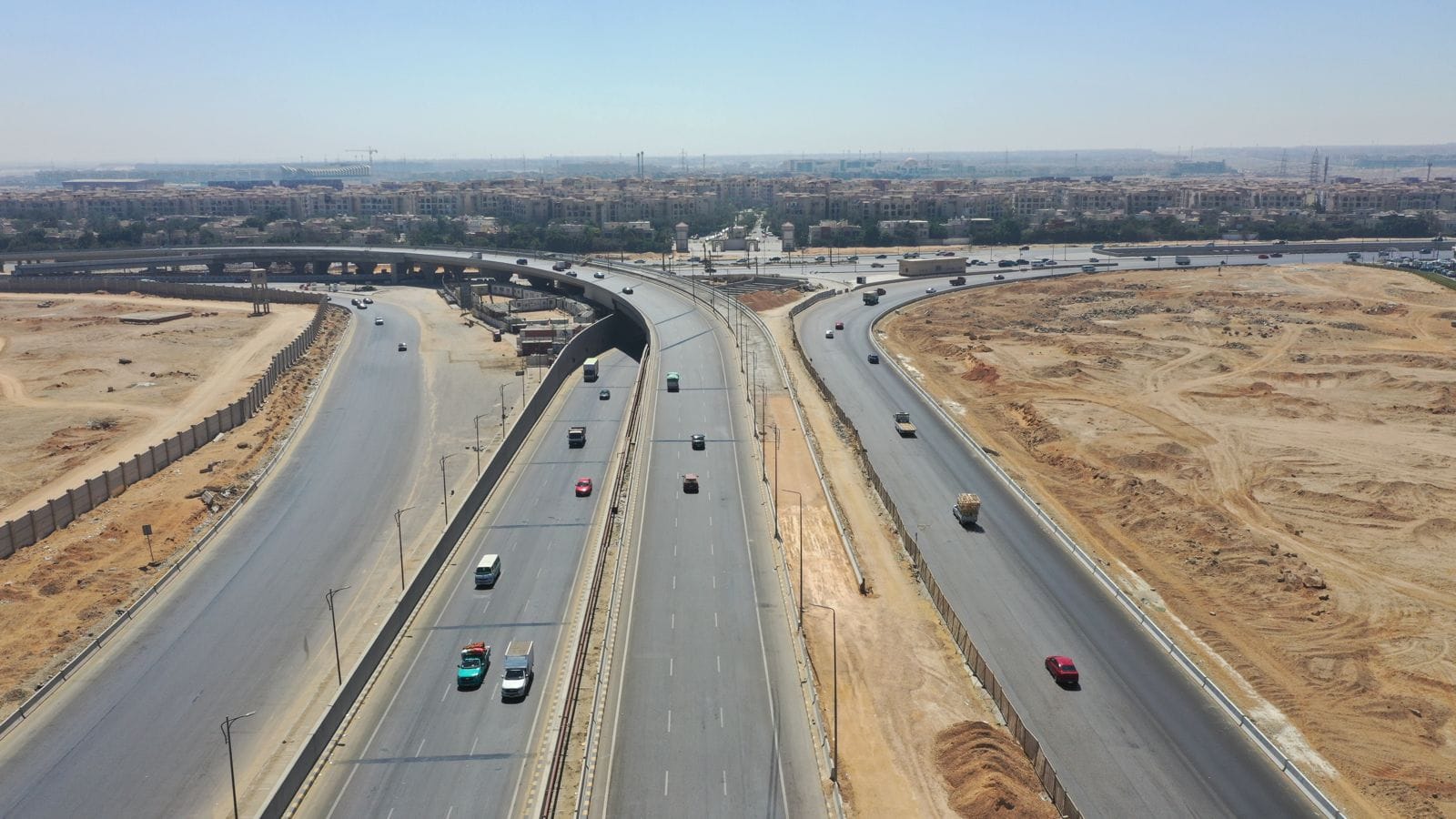 وزير النقل يتفقد المرحلة الثانية لمشروع تطوير الطريق الدائري