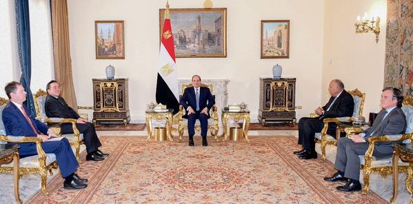 الرئيس السيسي يستقبل وزير الخارجية الإسباني