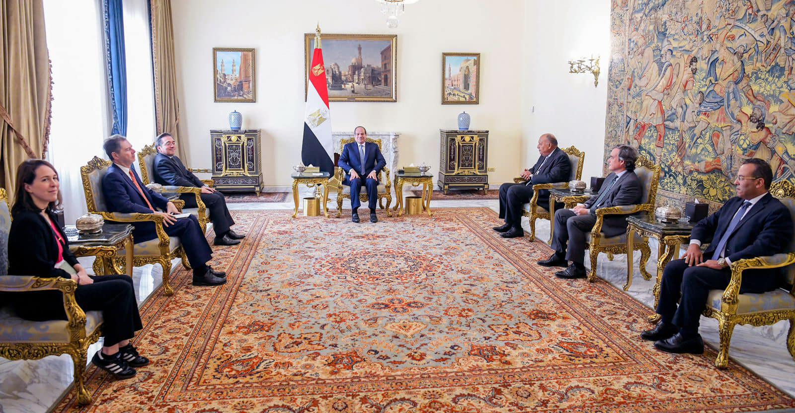 الرئيس السيسي يستقبل وزير الخارجية الإسباني