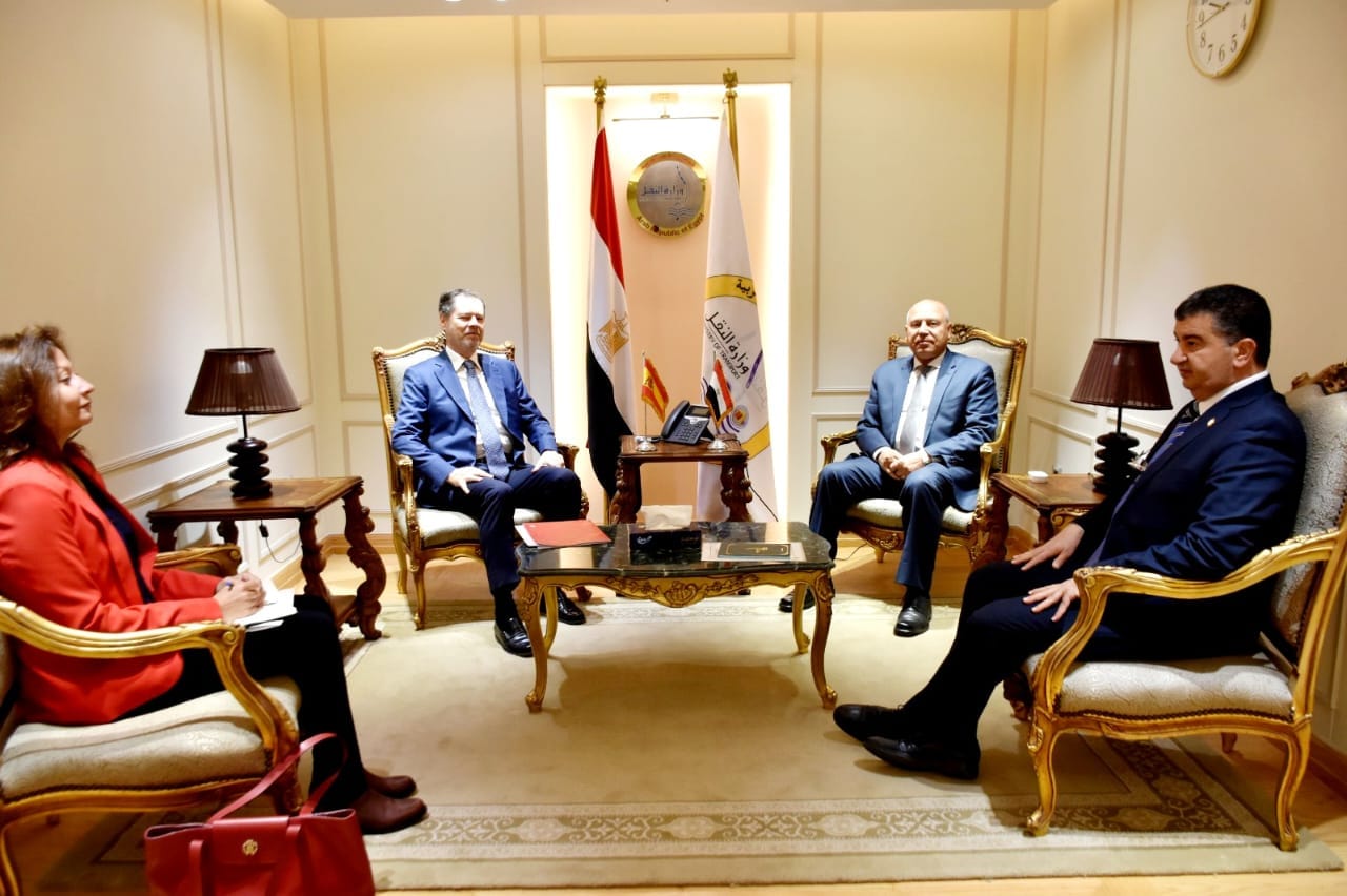 وزير النقل السفير يستقبل البار وايرانتو سفير أسبانيا