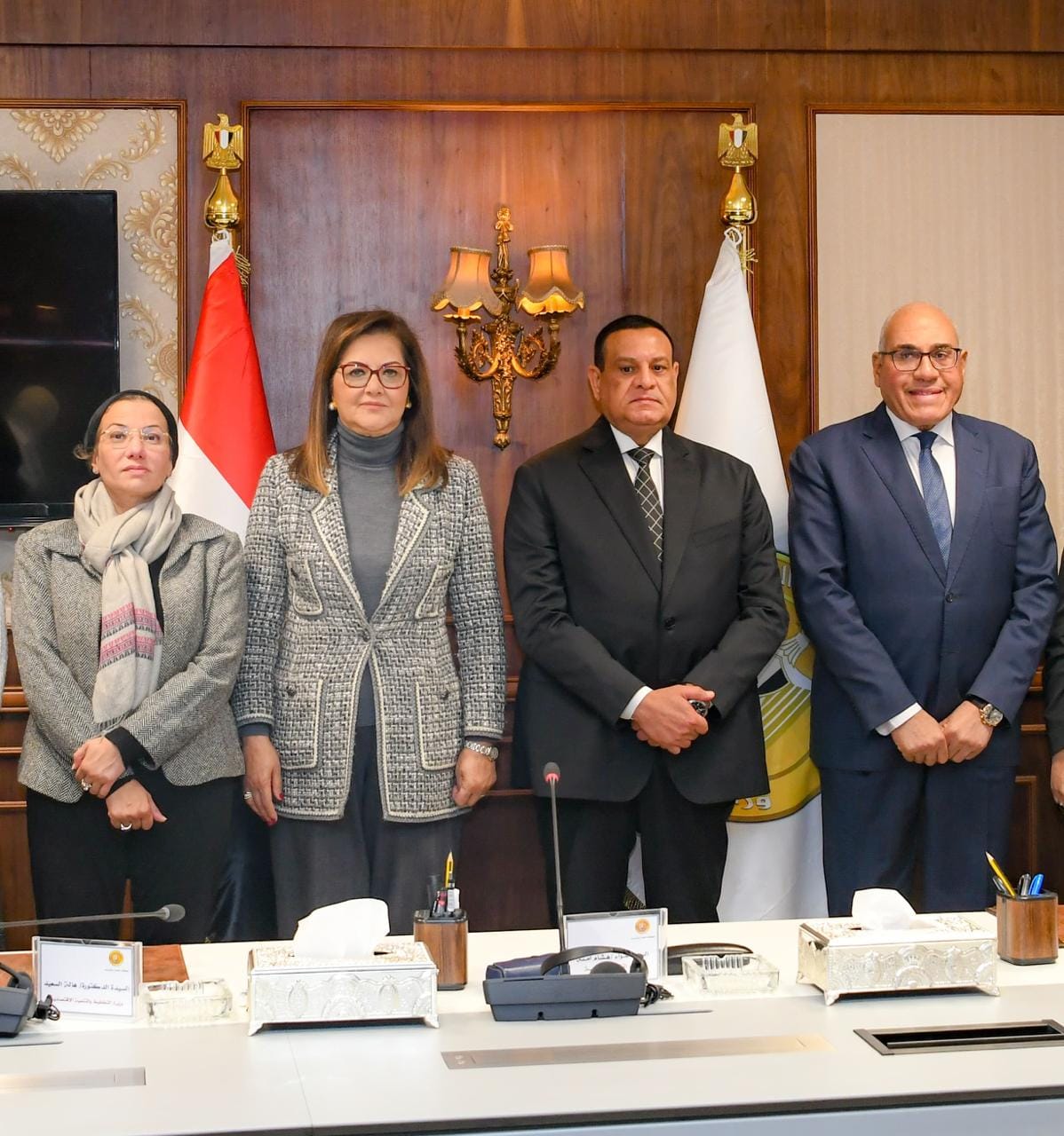 عقود تنفيذ مشروعات المرحلة الخامسة من البنية الأساسية لمنظومة المخلفات الصلبة