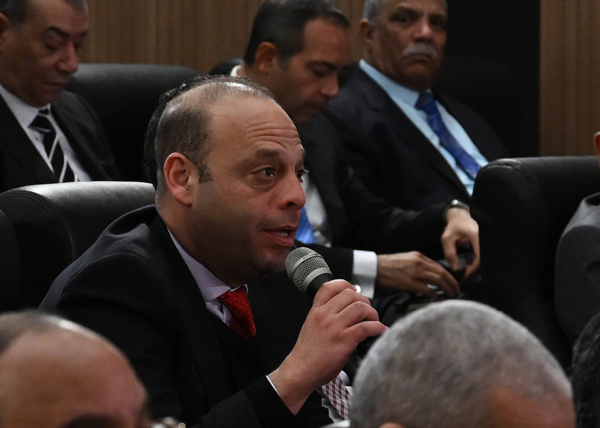 رئيس الوزراء مع الحكومة لتنظيم مبادرة خفض الأسعار