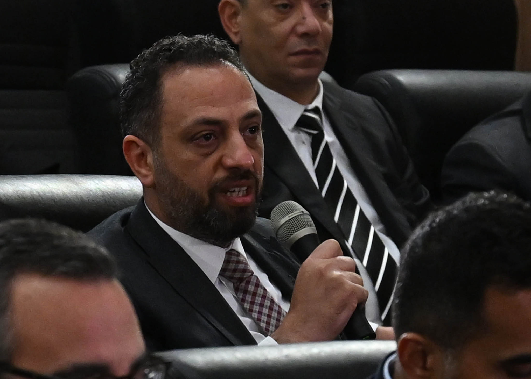 رئيس الوزراء مع الحكومة لتنظيم مبادرة خفض الأسعار