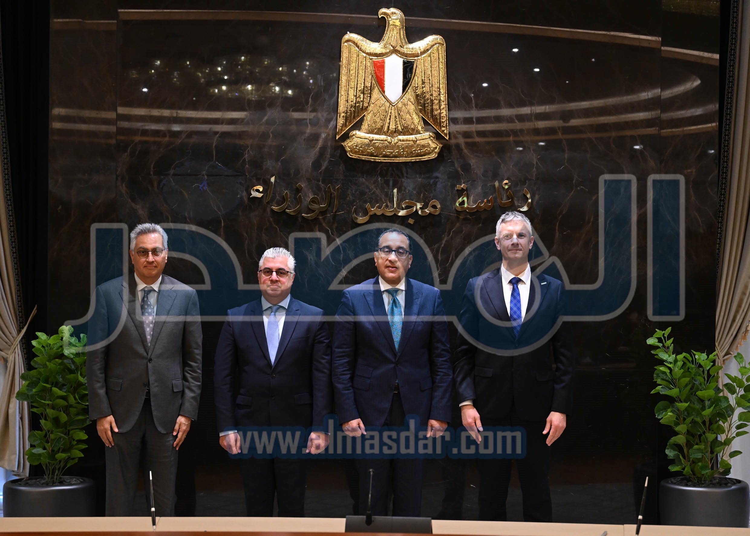 قيع عقد تخصيص الأرض لإنشاء مصنع لصوامع تخزين الغلال