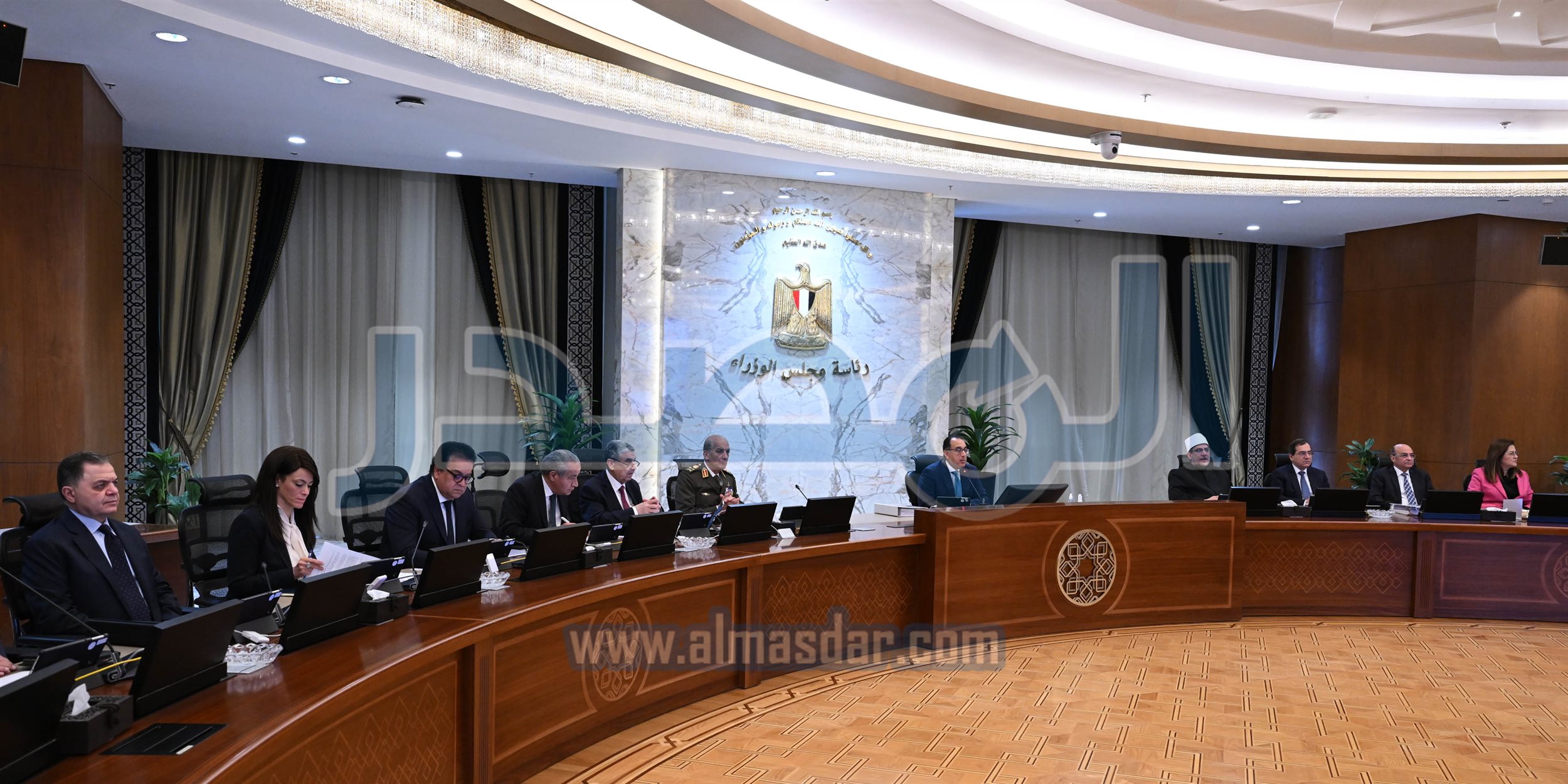 مجلس الوزراء يبدأ اجتماعه الأسبوعي بالعاصمة الإدارية الجديدة