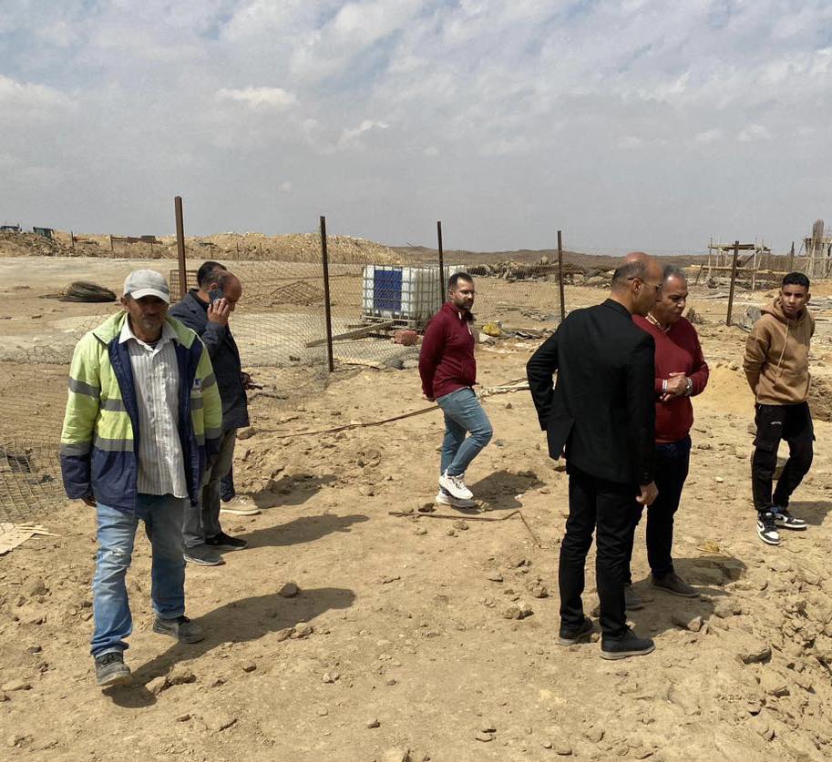 وزير الإسكان يتابع مشروعات البنية التحتية بالمدن الجديدة