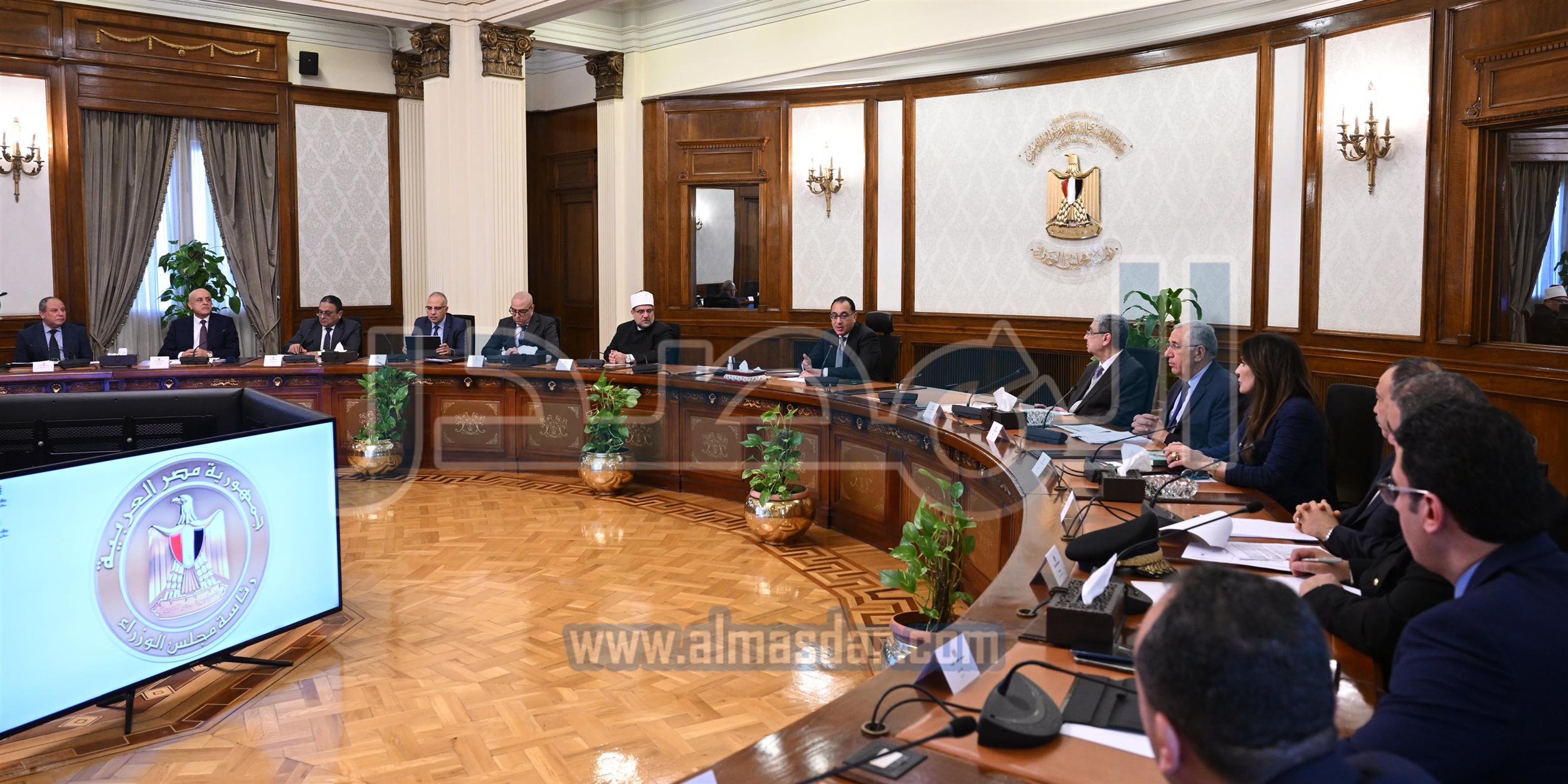 مدبولي يتابع الموقف التنفيذي للأعمال بالتجمع العمراني الجديد