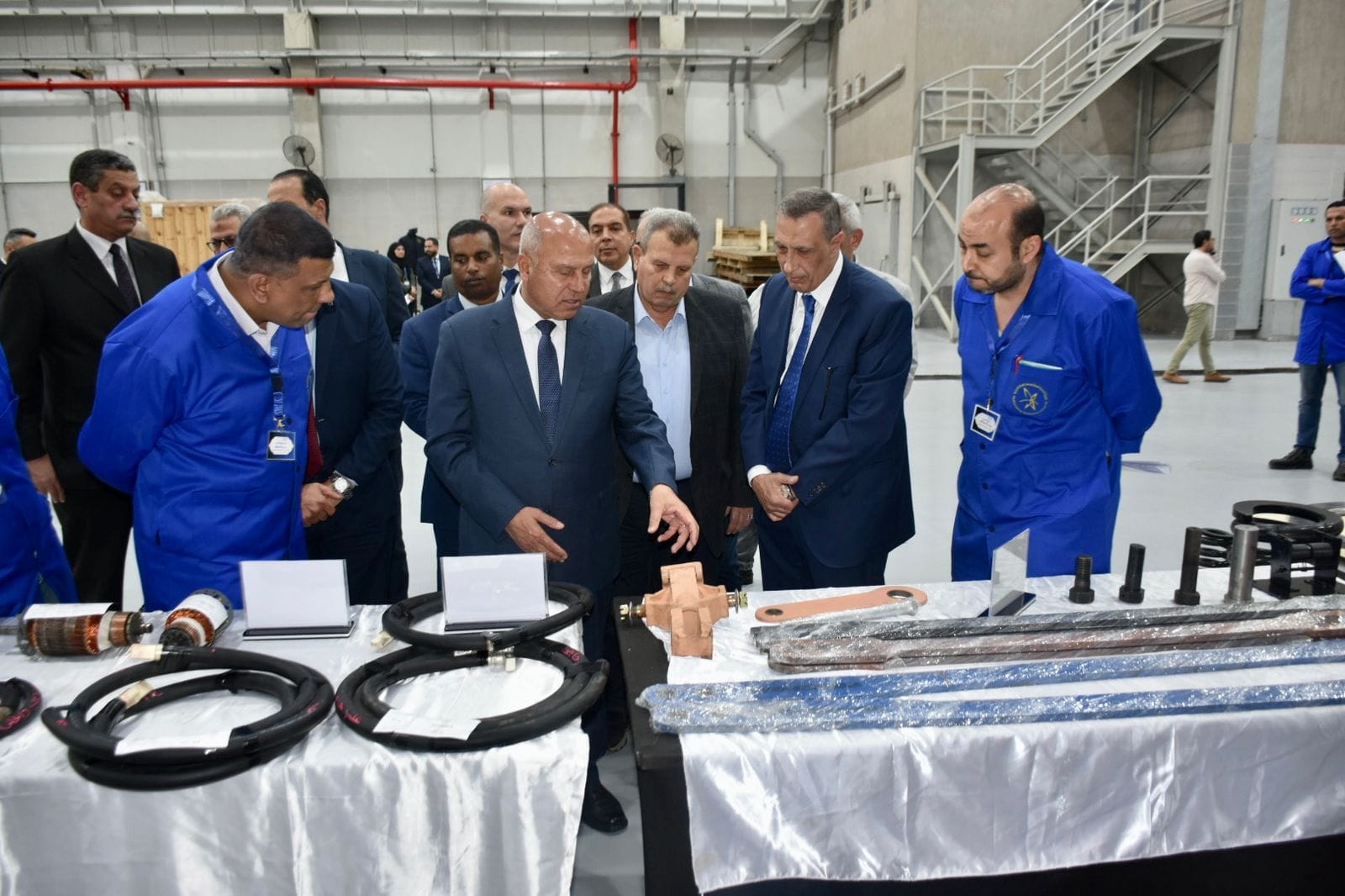 وزير النقل يتفقد ورش إيرماس المتخصصة