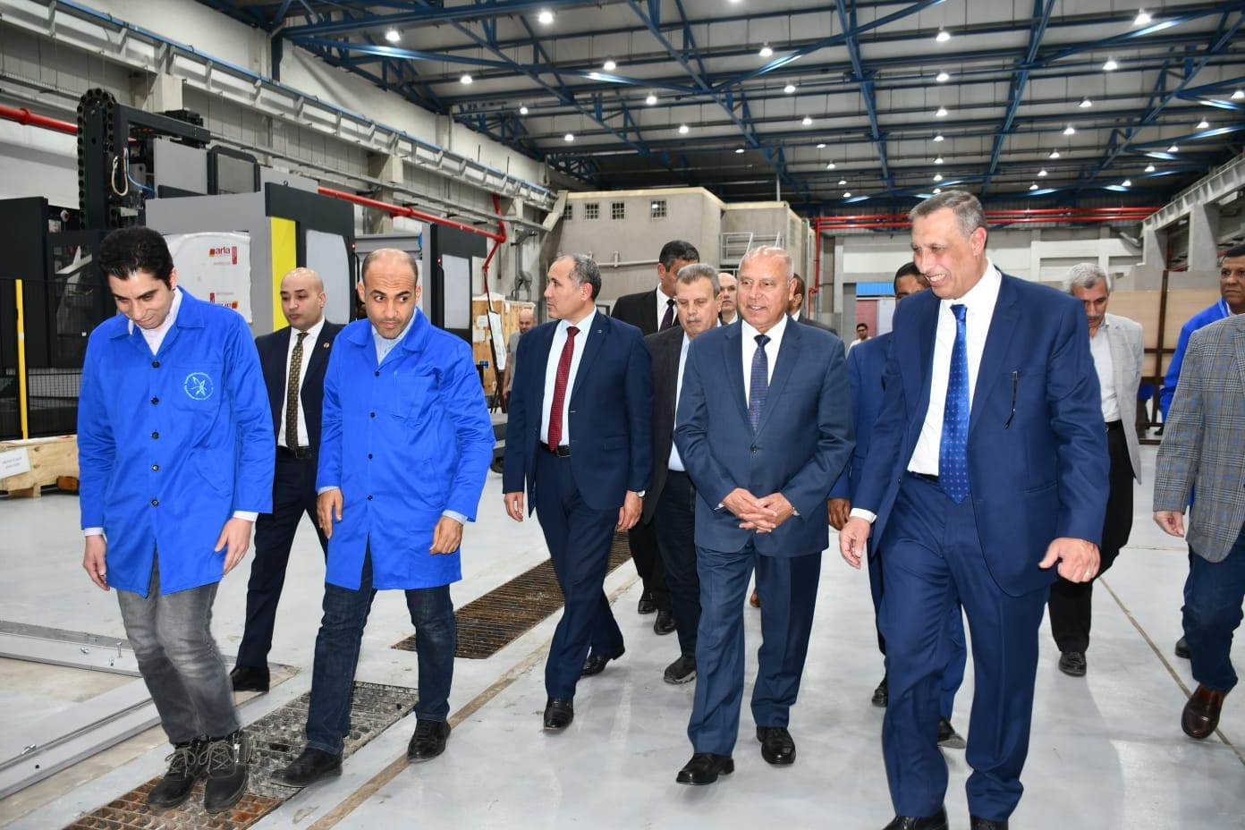 وزير النقل يتفقد ورش إيرماس المتخصصة