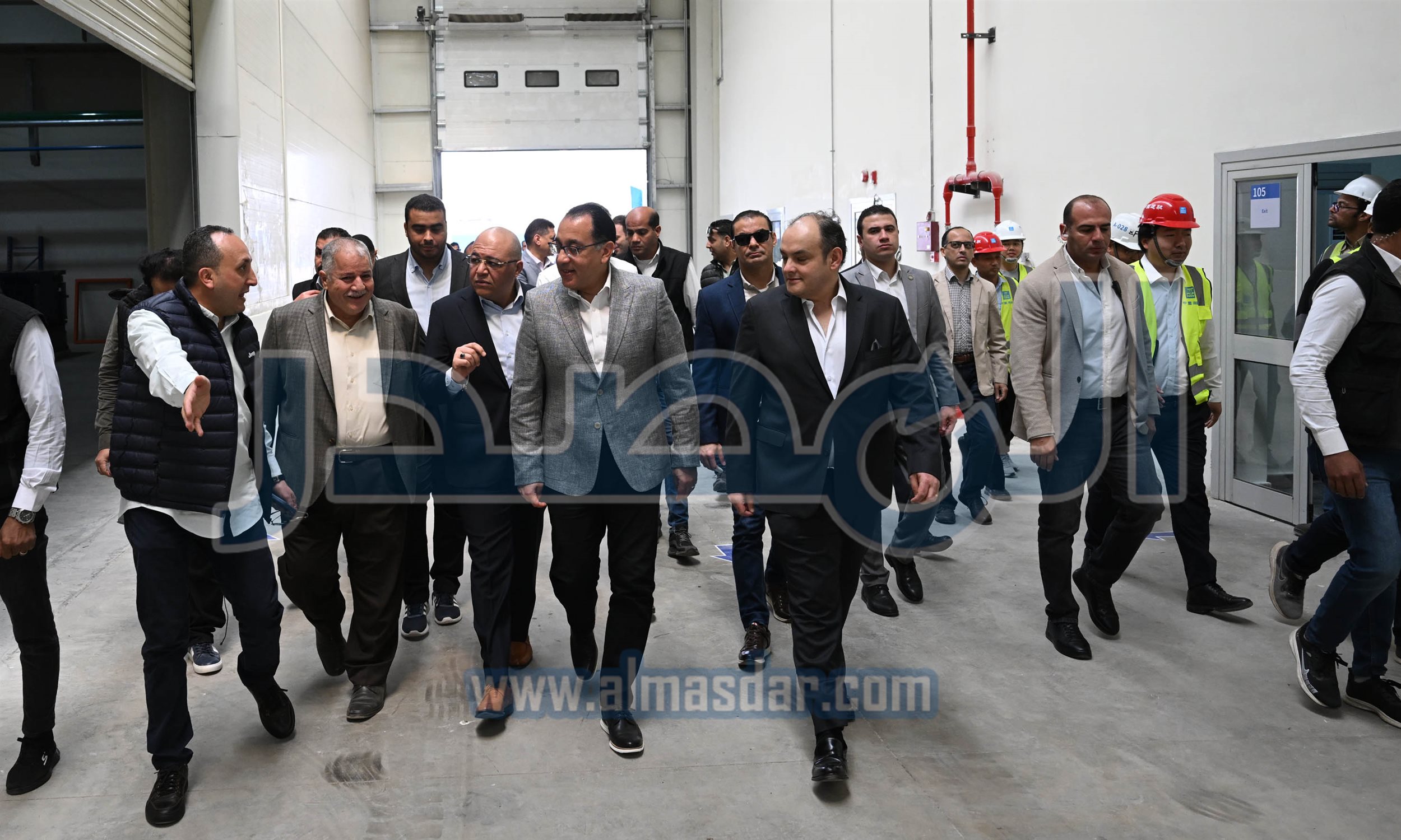 رئيس الوزراء يزور مُجمع