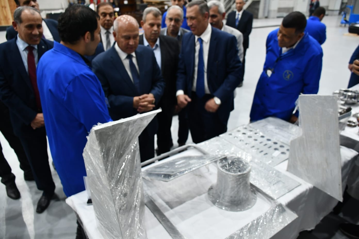 وزير النقل يتفقد ورش إيرماس المتخصصة
