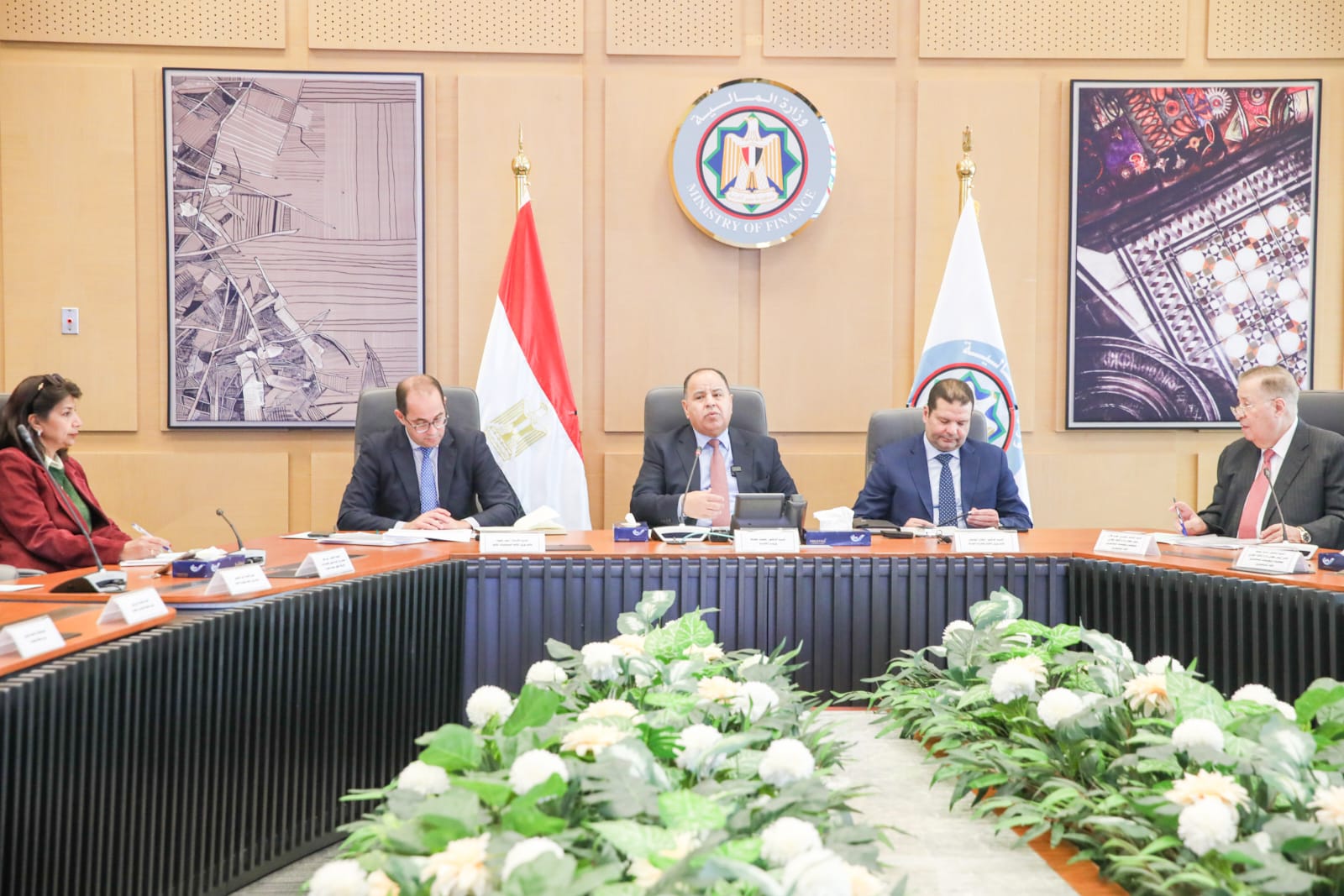 وزير المالية فى حوار مفتوح مع المستثمرين والمصدرين حول الموازنة الجديدة