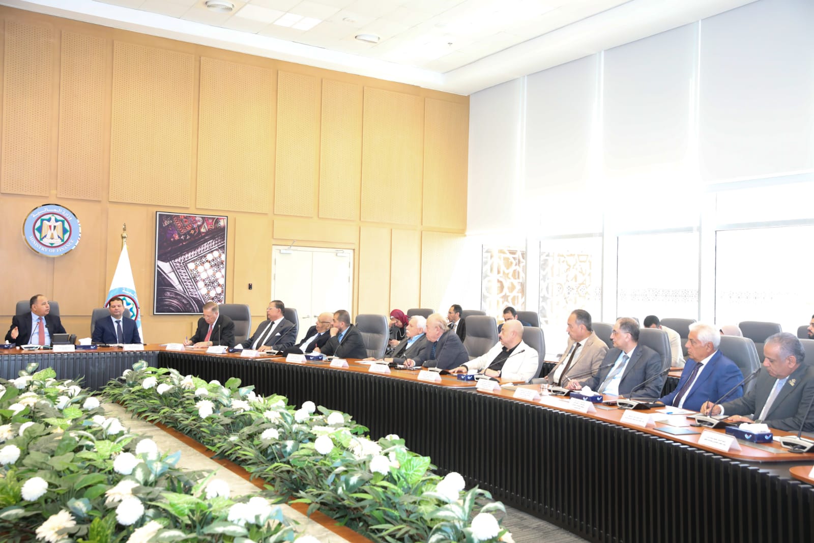 وزير المالية فى حوار مفتوح مع المستثمرين والمصدرين حول الموازنة الجديدة