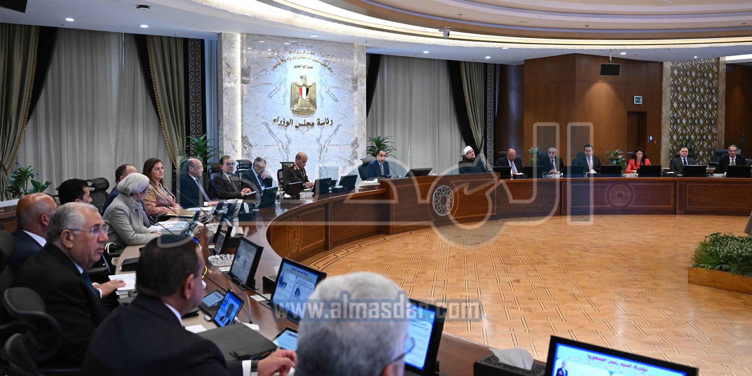 مجلس الوزراء يبدأ اجتماعه الأسبوعي بالعاصمة الإدارية الجديدة
