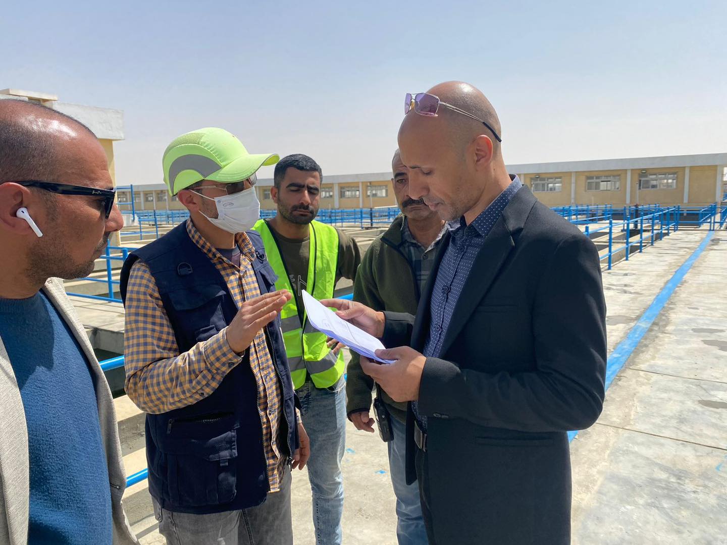 الجزار يتابع مشروعات محطات تنقية مياه الشرب بـ4 مدن جديدة