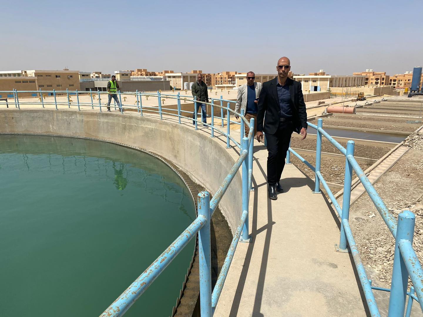 الجزار يتابع مشروعات محطات تنقية مياه الشرب بـ4 مدن جديدة