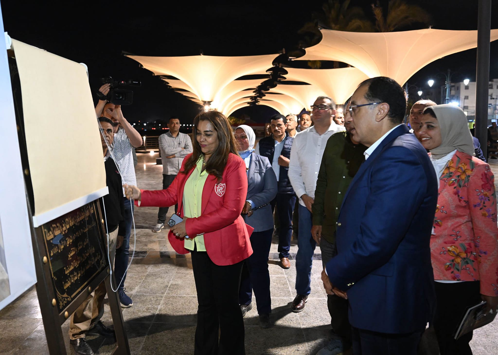 رئيس الوزراء يفتتح كوبري دمياط التاريخي