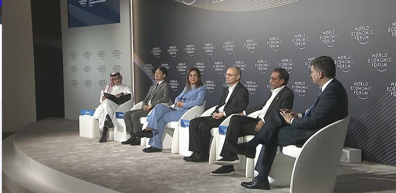 السعيد تشارك في الاجتماع الخاص للمنتدى الاقتصادي العالمي بالرياض