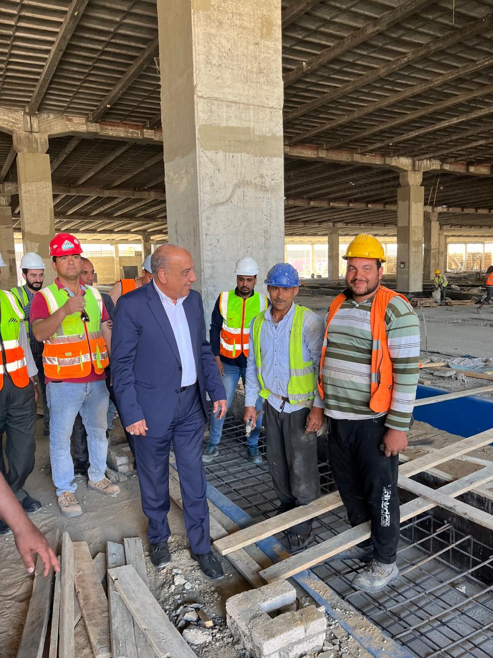 عصمت يتفقد مصانع شركة مصر شبين الكوم للغزل والنسيج بالمنوفية
