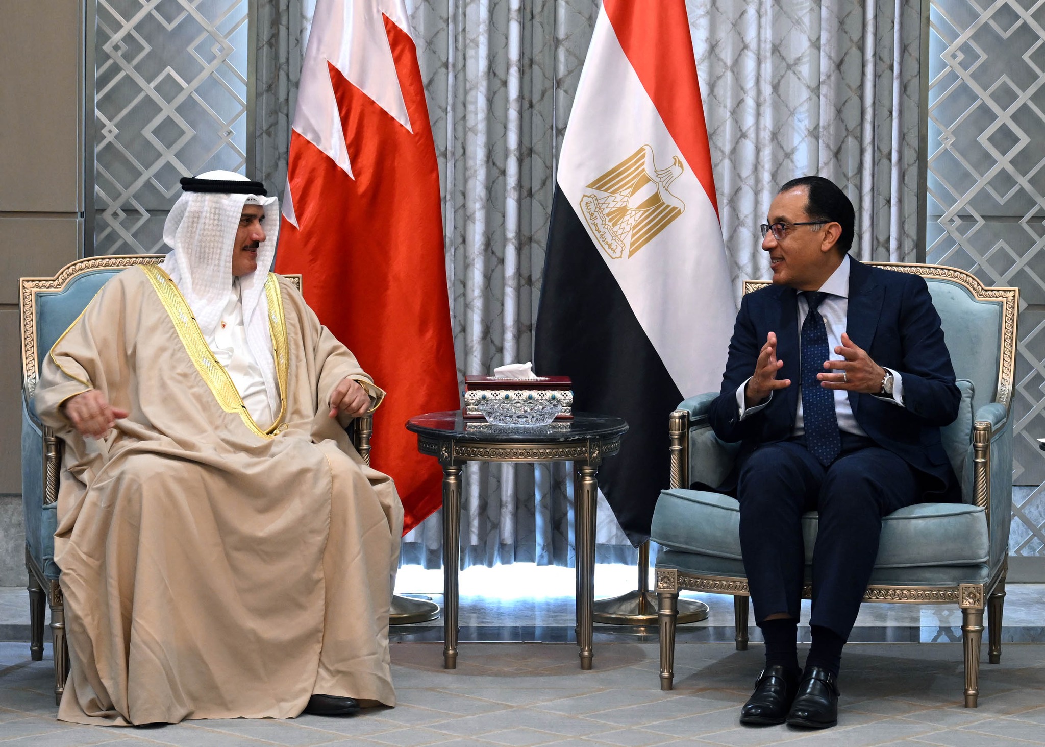 رئيس الوزراء يستقبل رئيس مجلس النواب البحريني