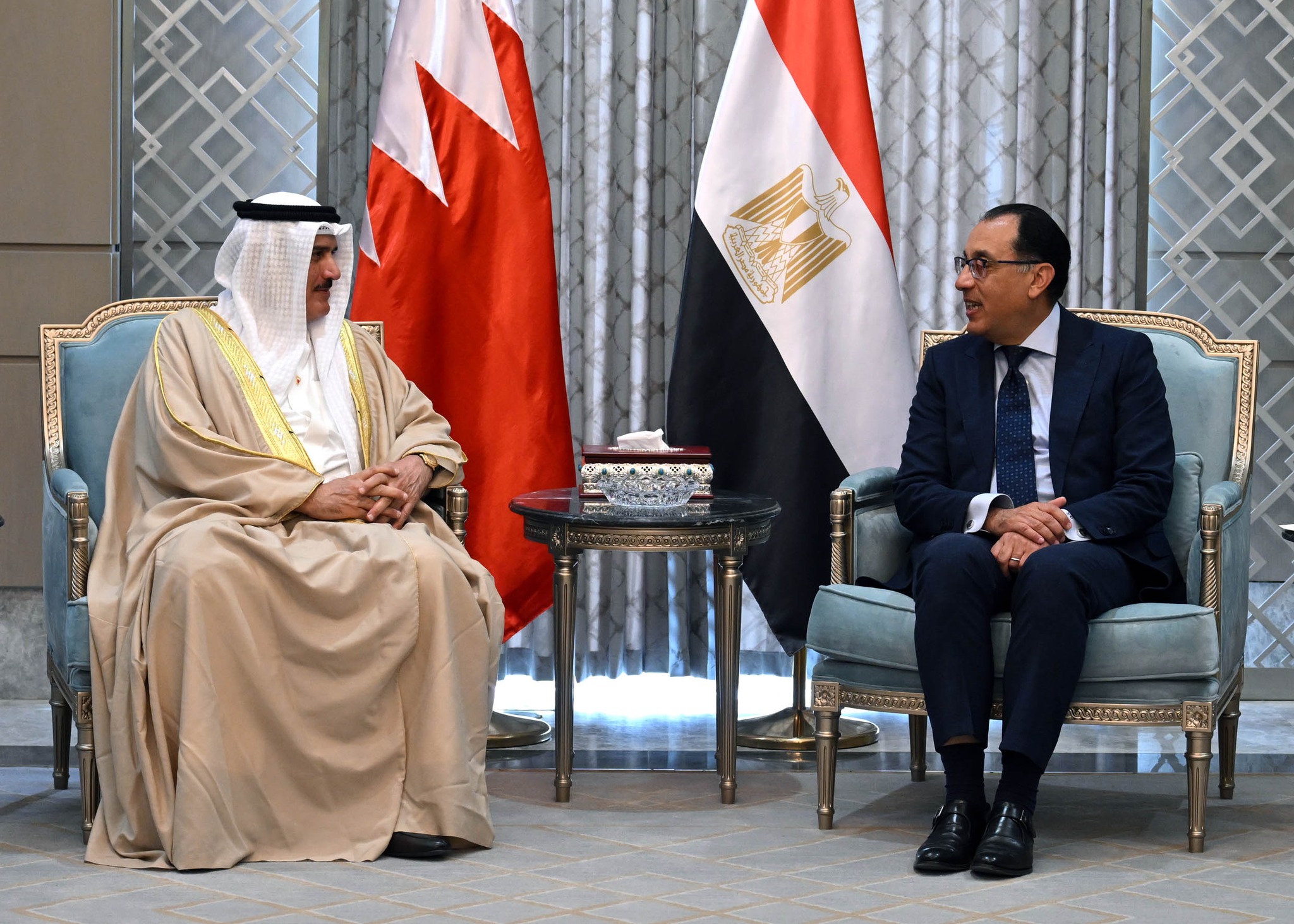رئيس الوزراء يستقبل رئيس مجلس النواب البحريني