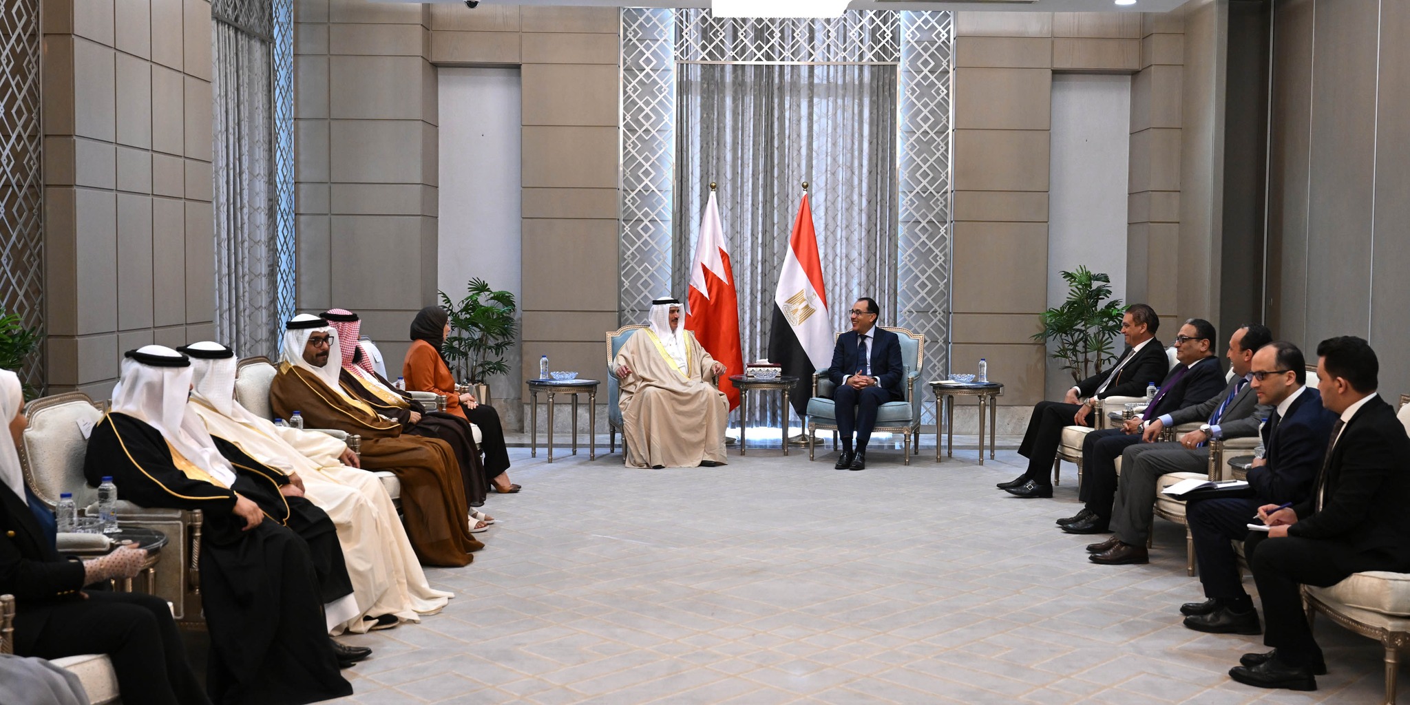 رئيس الوزراء يستقبل رئيس مجلس النواب البحريني