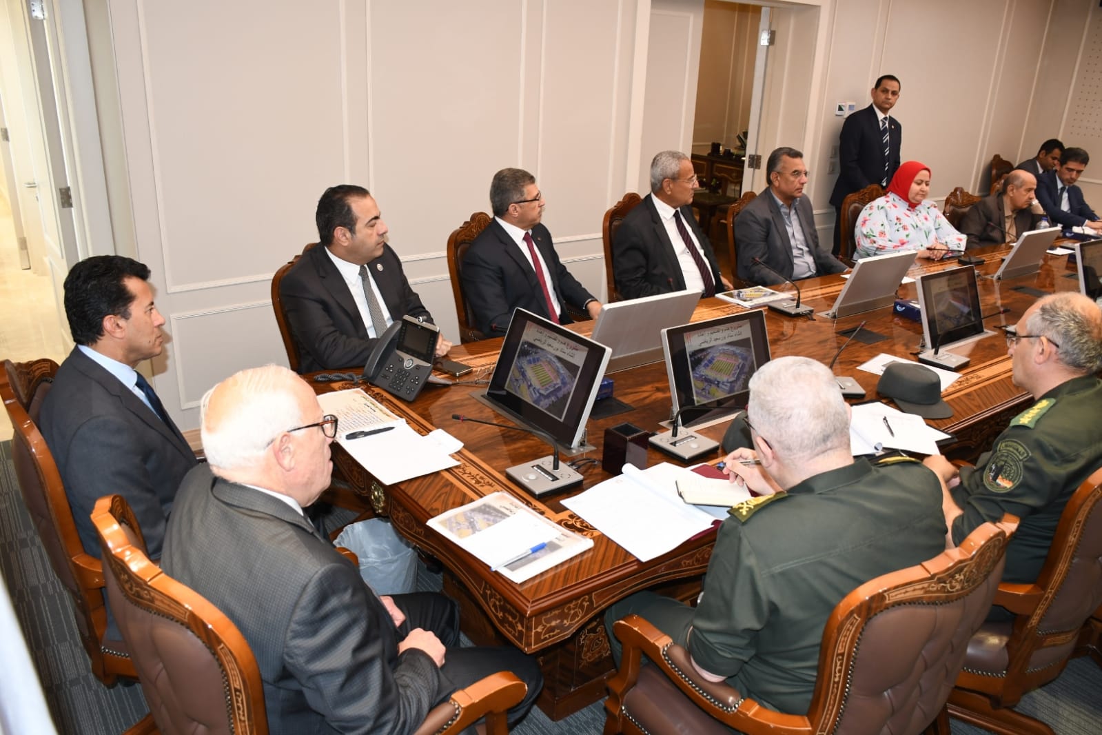 وزير الرياضة يتابع مع محافظ بورسعيد المستجدات لإنشاء استاد بورسعيد الجديد