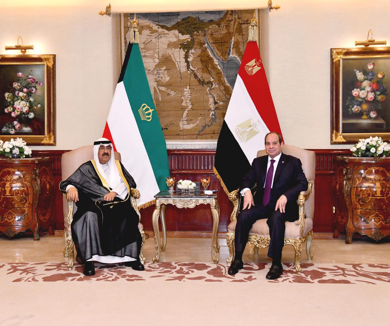 الرئيس السيسي يستقبل أمير دولة الكويت