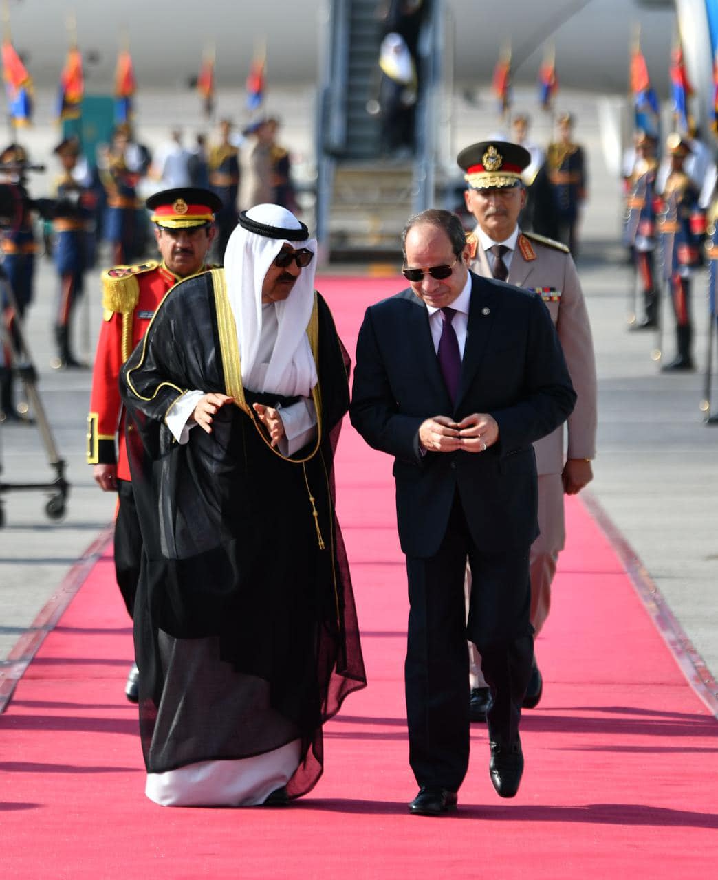 الرئيس السيسي يستقبل أمير دولة الكويت