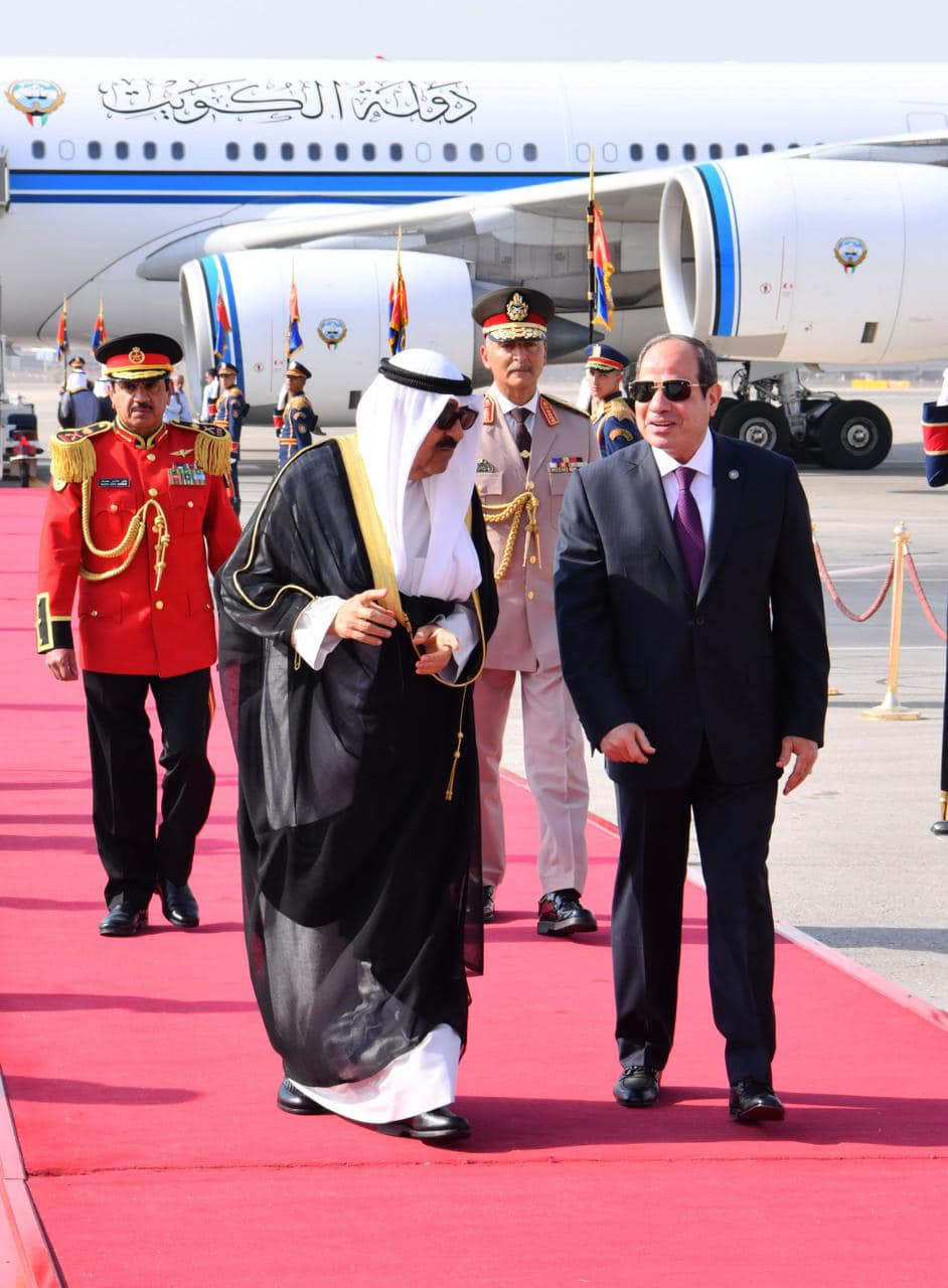 الرئيس السيسي يستقبل أمير دولة الكويت