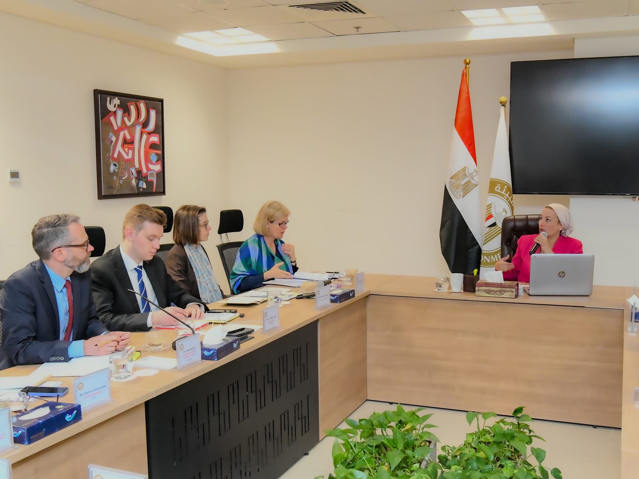 وزيرة البيئة مع وفد الآتحاد الأوروبي