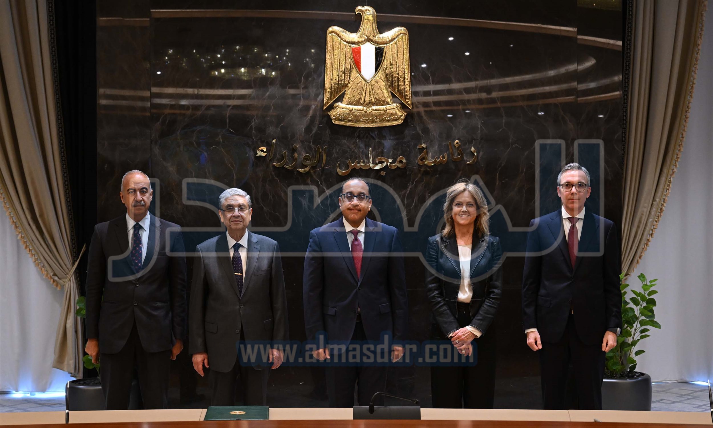 توقيع استلام أرض مشروعين لإنتاج الكهرباء من الرياح بسوهاج