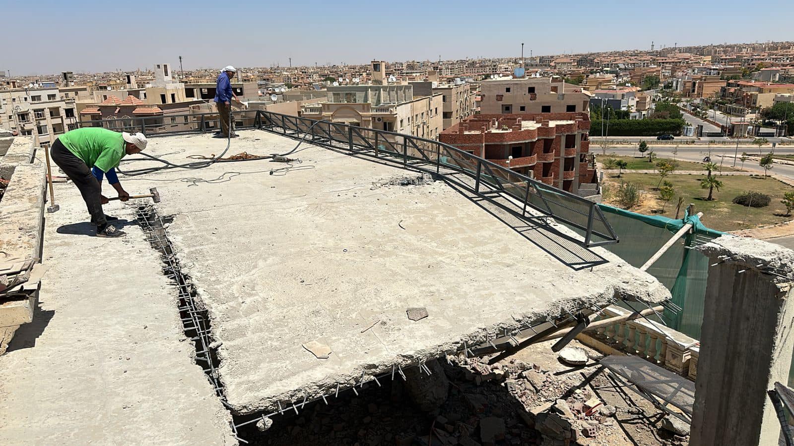 إزالة مخالفات بناء بالشروق وزايد وبني سويف الجديدة